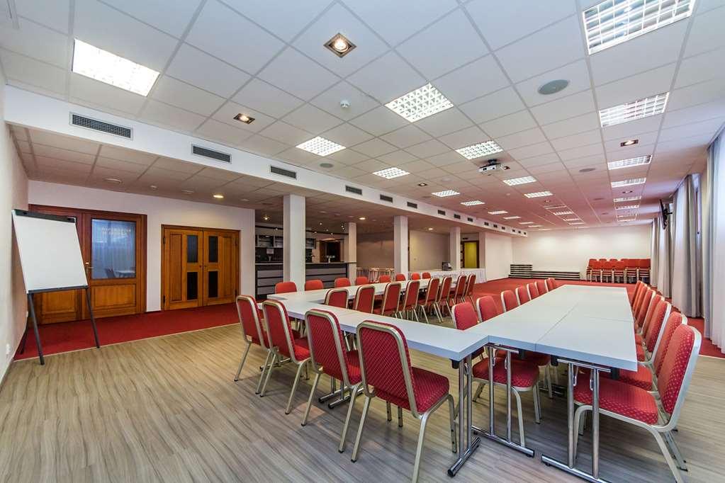 Hotel Horal Рожнов-под-Радгоштем Удобства фото