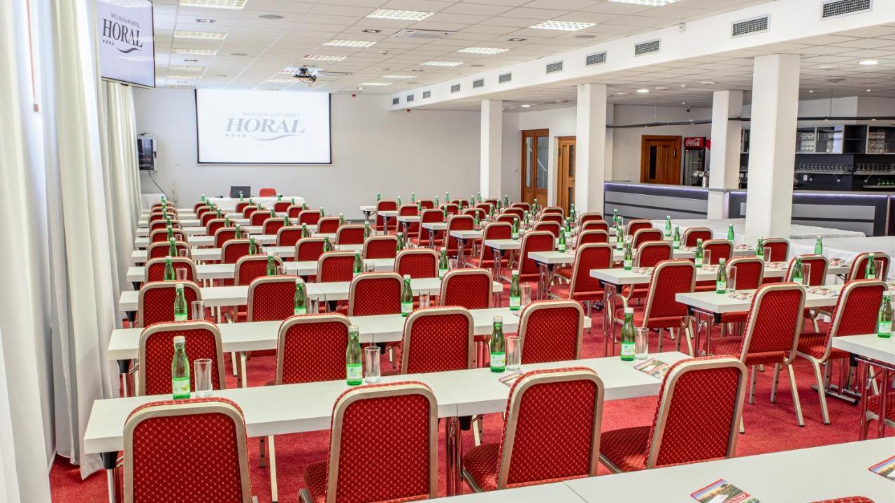Hotel Horal Рожнов-под-Радгоштем Экстерьер фото